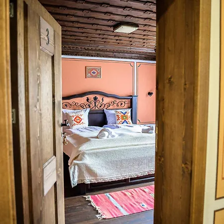 къща етно Къща за гости 3*