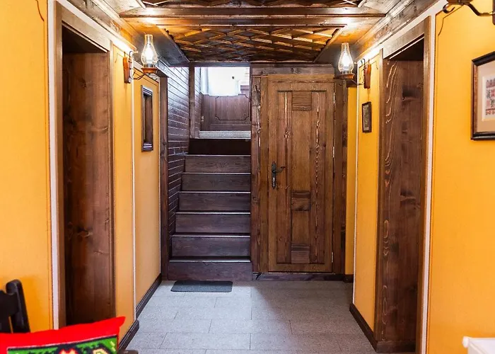 къща етно Pensjonat Kopriwsztica